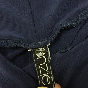 Onzie S/M harem yoga high waisted/crop pants.